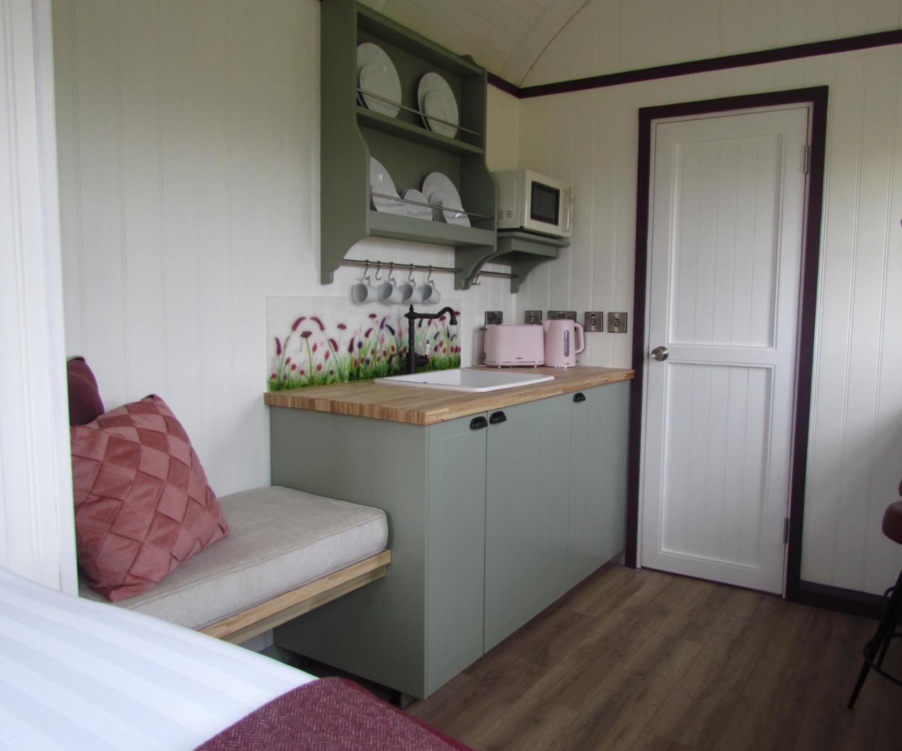Wild Meadow Huts Vila Doolin Exterior foto