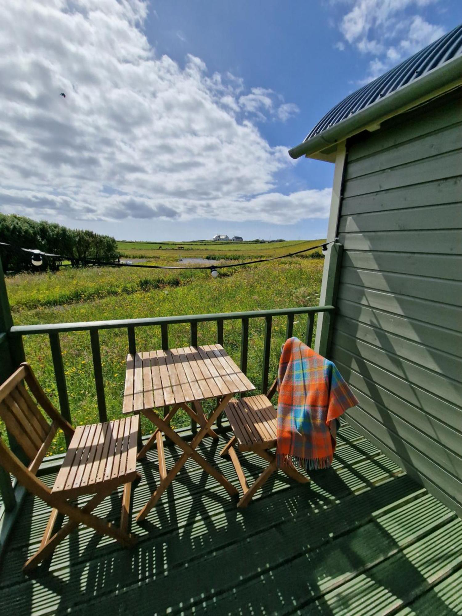 Wild Meadow Huts Vila Doolin Exterior foto