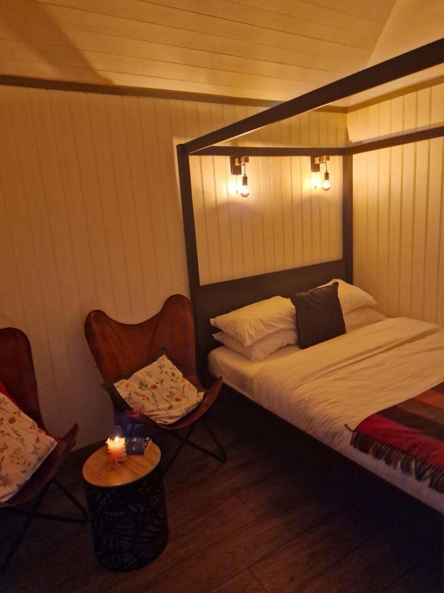 Wild Meadow Huts Vila Doolin Exterior foto