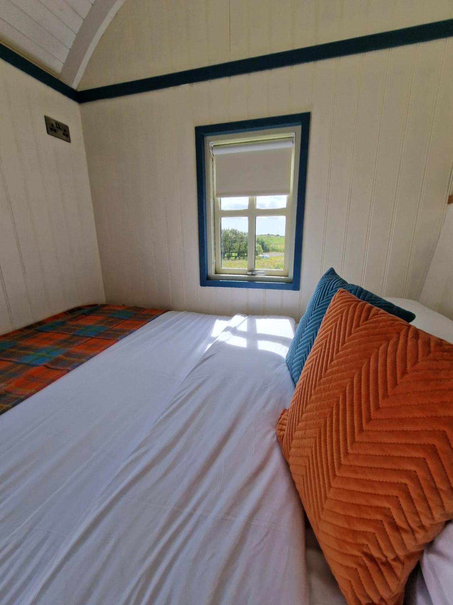 Wild Meadow Huts Vila Doolin Exterior foto